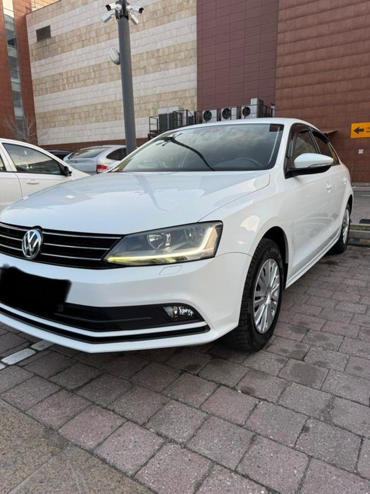 Продаю машину Volswageb Jetta 2018