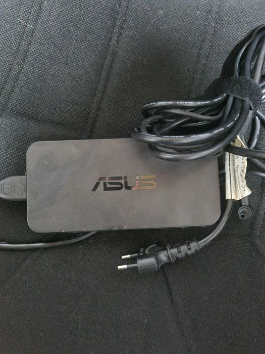 Incarcatoare,adaptoare AC laptop mini pc ASUS,DELL,FLEXTRONIC