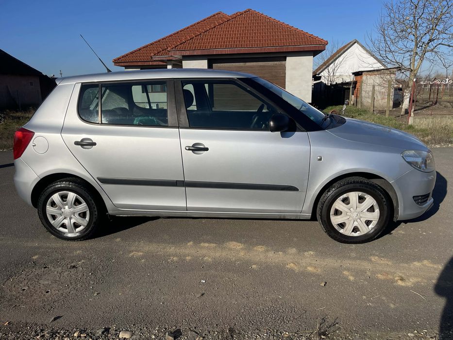 Vand Skoda Fabia 1.2 benzina
