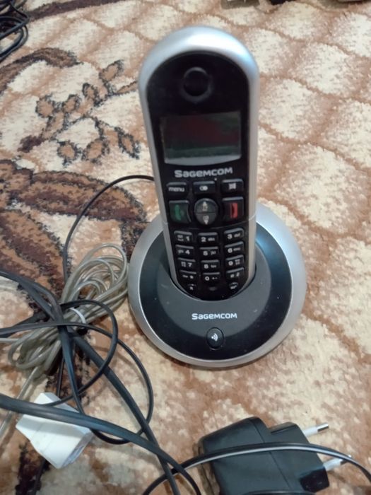 Стационарен телефон