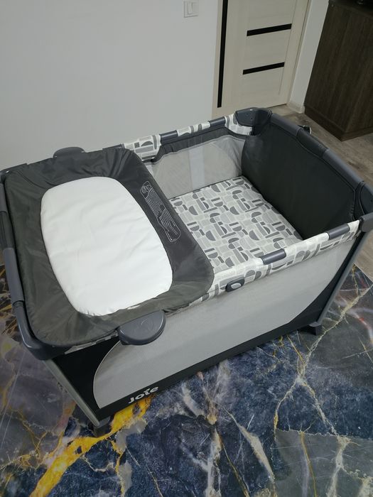 Манеж Joie Commuter Change в отличном состоянии