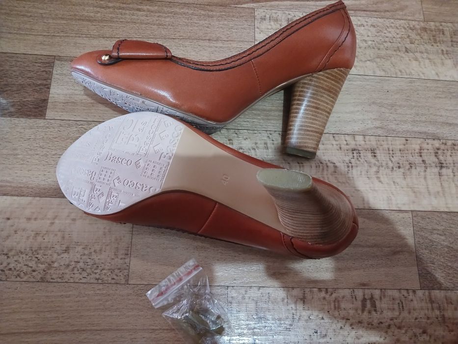 Туфли женские Basconi