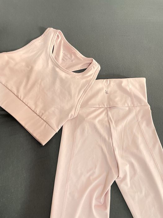 Дамски спортен сет