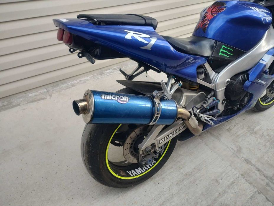 Yamaha YZF-R1 на части