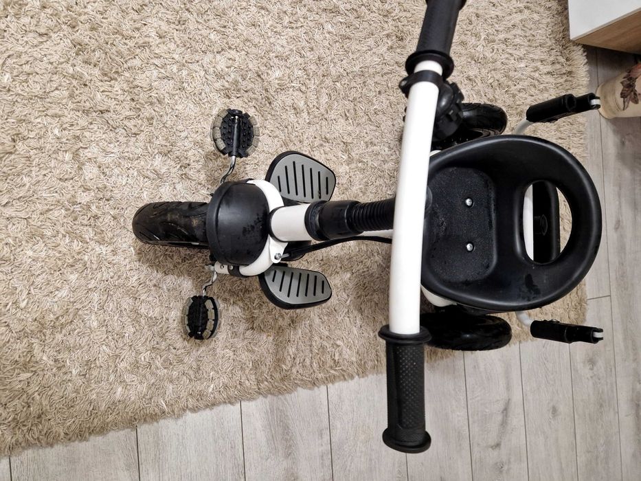 De vanzare tricicleta si bicicleta copii