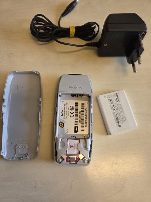Nokia 3330 putine ore 35 total vb.