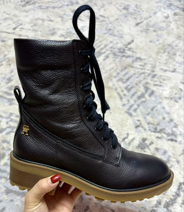 Продам ботинки Tommy Hilfiger