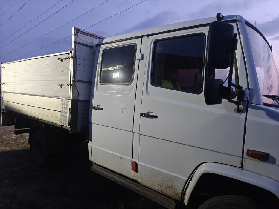 Mercedes vario 7 locuri basculabila 812