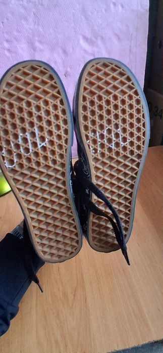 Teniși Vans de mărimea 36,5
