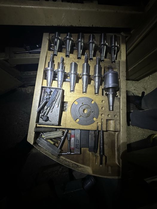 Продавам Бизнес : ПРОФЕСИОНАЛНИ Машини за металообработка (+КОМПЛЕКТ)