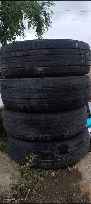 Продам колеса 225/60 R18