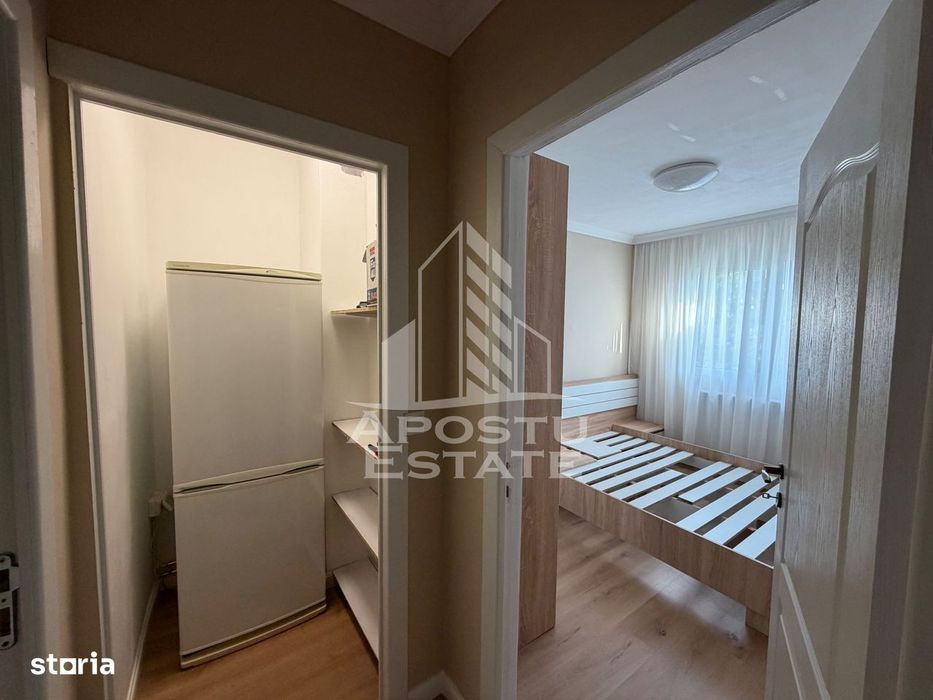 Apartament cu 3 camere de vânzare, renovat , Zona Dacia , Timișoara