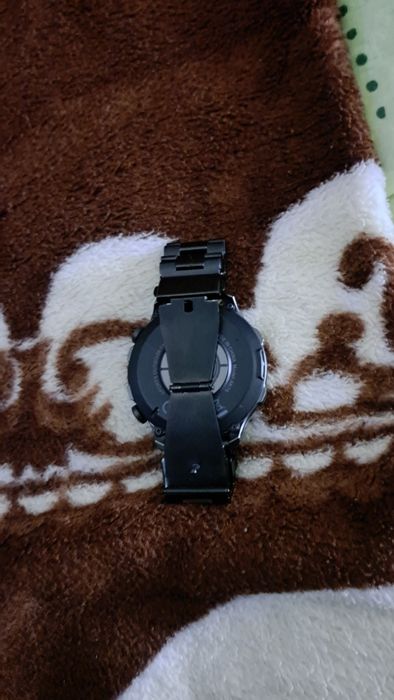 Vând urgent ceas smartwatch ak75