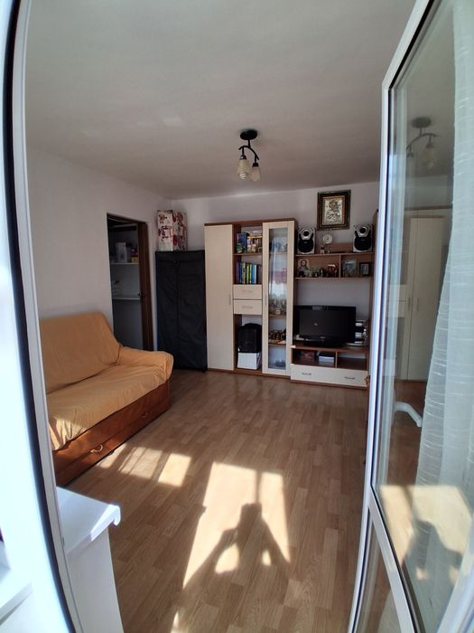 Inchiriez  apartament 2 camere