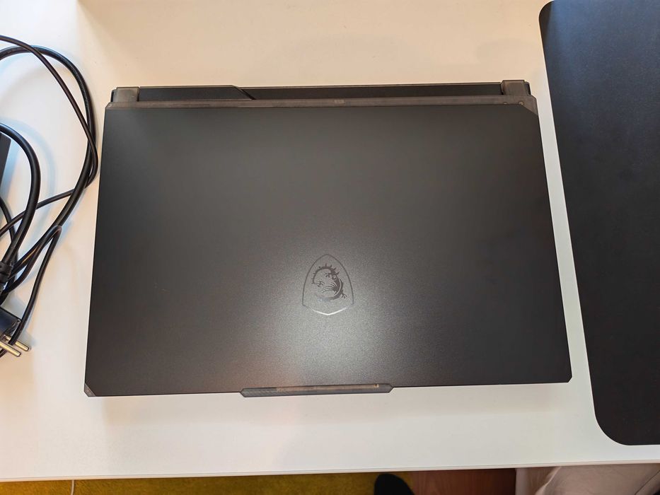 Laptop MSI Cyborg 15 A13VF Intel i7 13620H 16GB SSD 512GB RTX 4060 144Hz