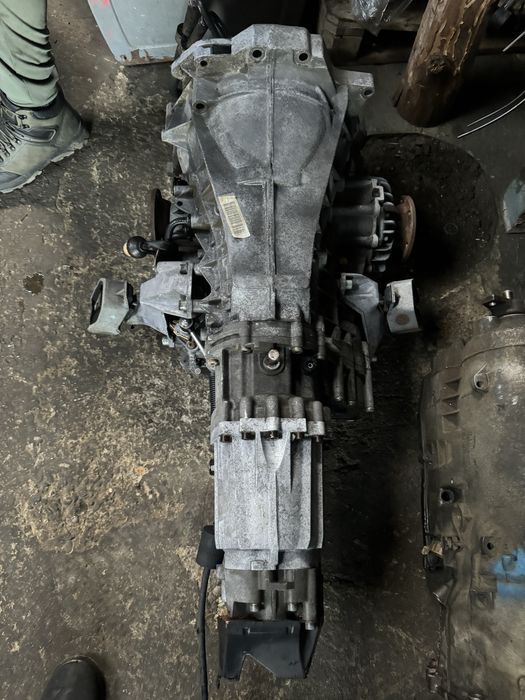 Автомат каробка на Ауди А6-С4 квадро