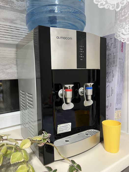 Кулер для воды настольный Almacom