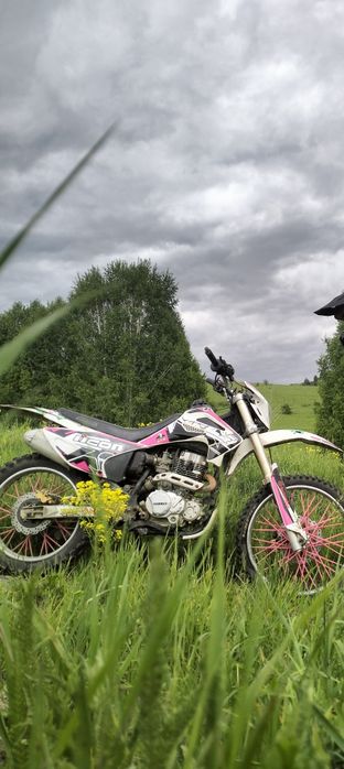 Продам эндуро 250