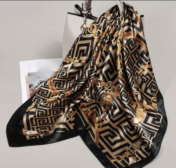 Уникален  голям шал кашмир в стил  Van Cleef