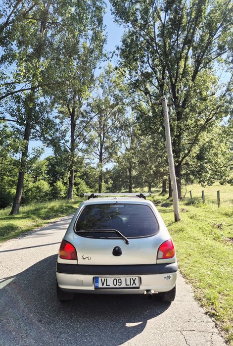 FORD Fiesta 2000 — imagine 4
