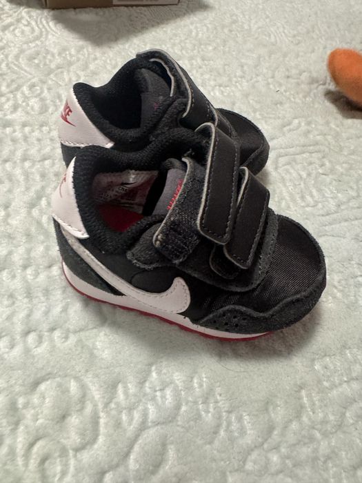 Бебешки маратонки Nike