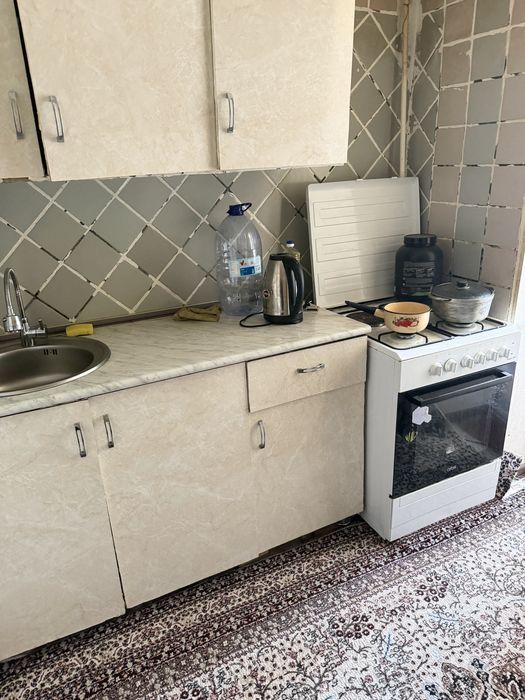 Sheriklikga 1 xonali kvartira bor 800 mingdan