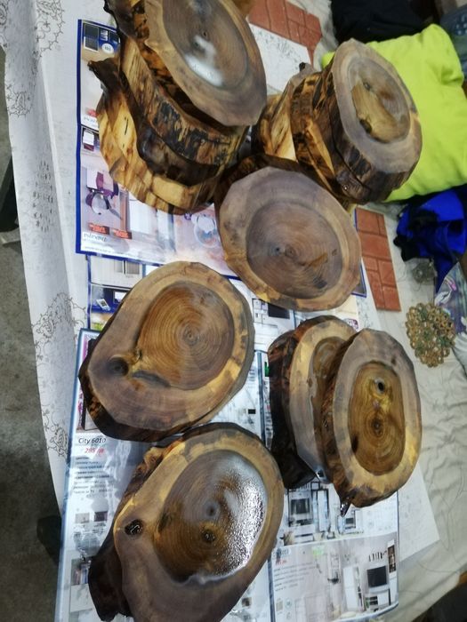 Дъски за рязане и мезета от орех