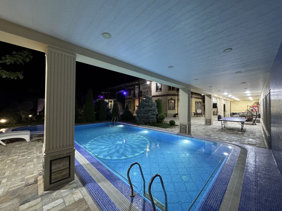 Yozning issiq kunida dam olish uchun fayzli dachamizga marhamat!