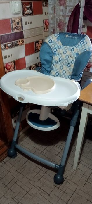 Детский стульчик для кормления