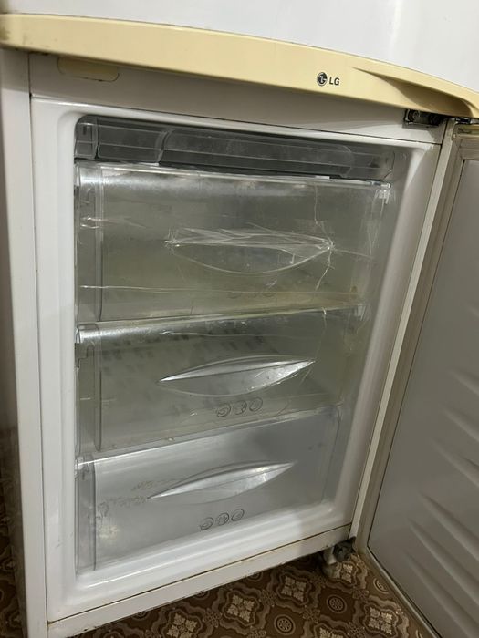 Холодильник на запчасти