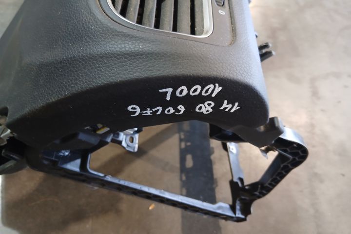Plansa bord Volkswagen VW Golf a 6-a generatie