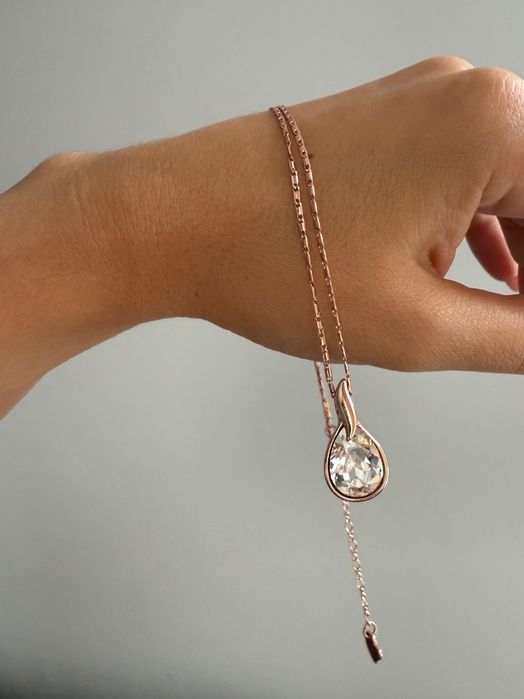 Колие с розово позлатяване марка Invoke