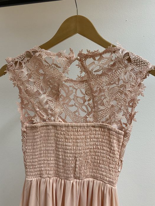 Нежно бебешко розова, дълга, официална рокля за повод