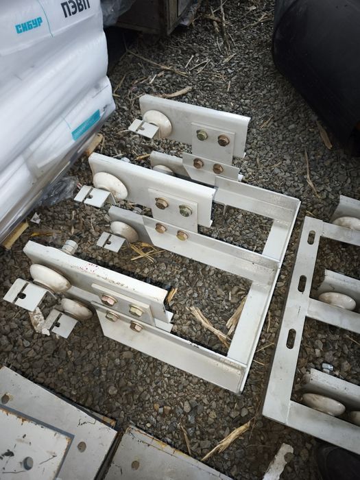 Кронштейн троллейный