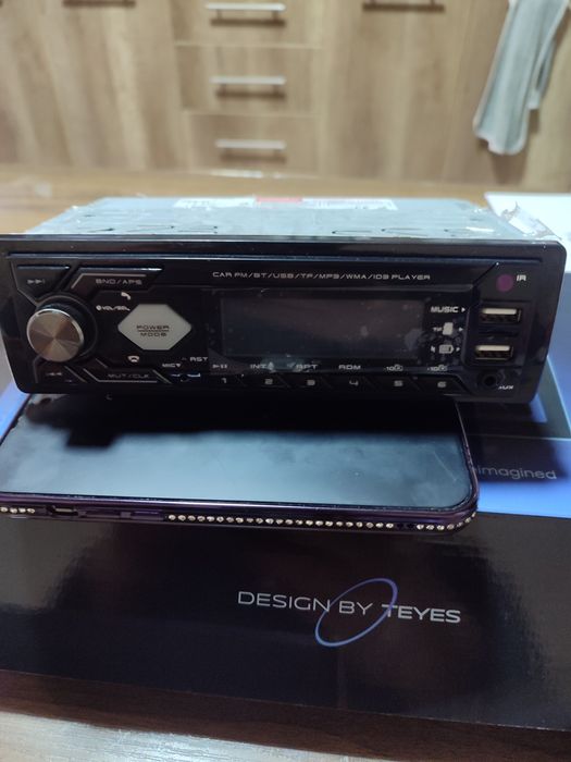 Продается штатная магнитола Damas