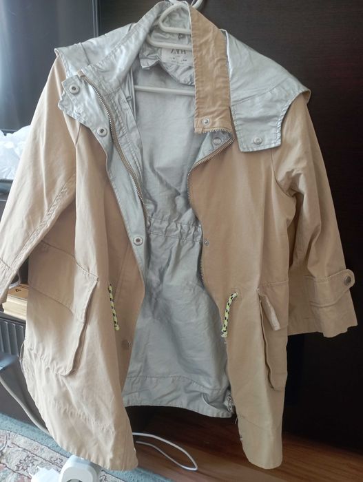 Тренч Zara на девочку 128