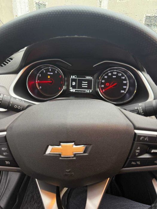 Onix 2024 primer 2 qora