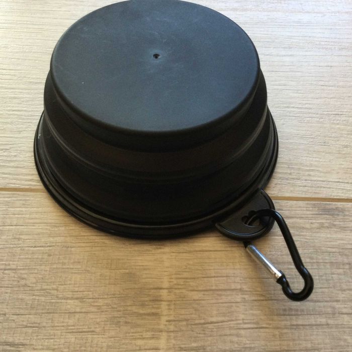 НОВА сгъваема купа за храна или вода за кучета или котки от Италия