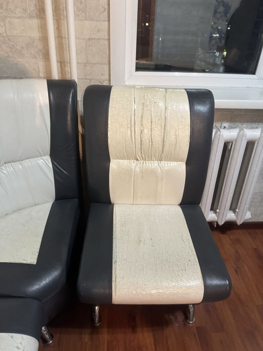 Продам кухонный уголок