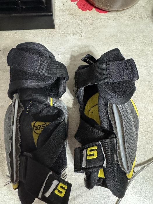 Хоккейные налокотники