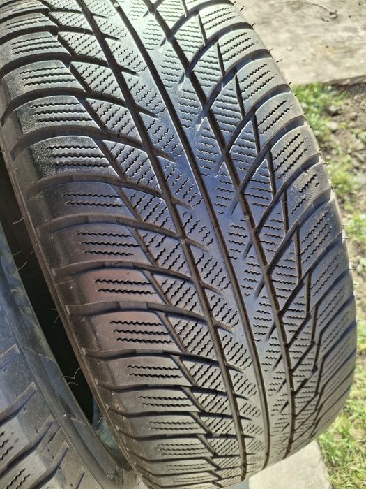 2  Anvelope de iarnă  225 55 r17 Bridgestone