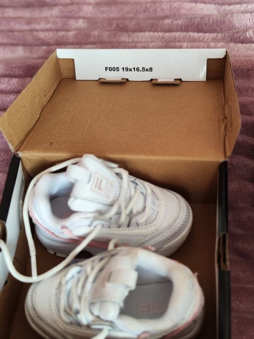 Бебешки /Детски маратонки Fila