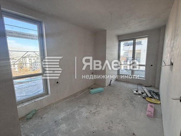 Продава се Тристаен апартамент в София, Кръстова вада - 110 кв.м за 2319 €/кв.м - Снимка #2