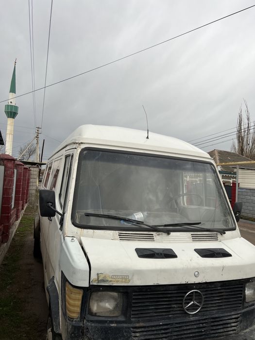 Разбор мерседеса бусик 208-711