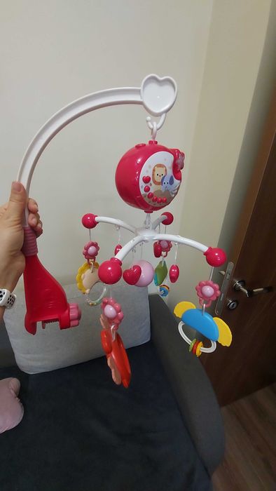 Музикална въртележка за кошара