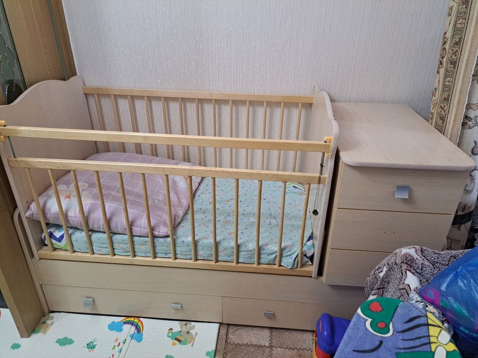 Детская кровать срочно продам