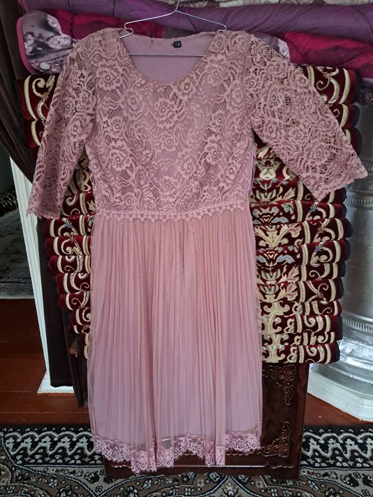 Xamma yoshdagi ayollar uchun koylak