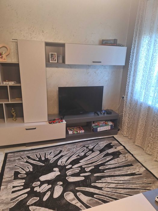 Продава се Двустаен апартамент в Перник, Изток - 70 кв.м за 700 €/кв.м - Снимка #1