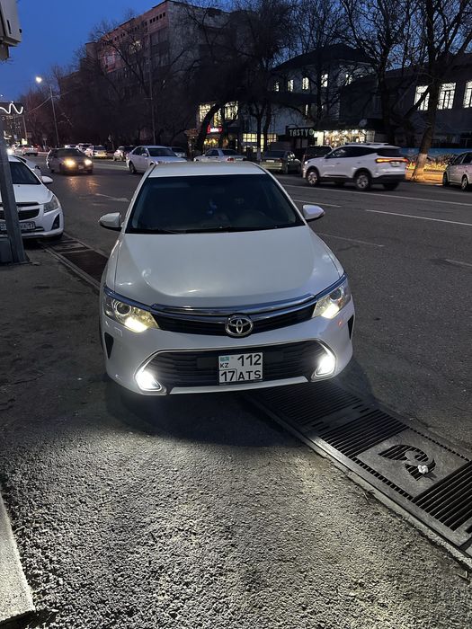 Решетка камри 55