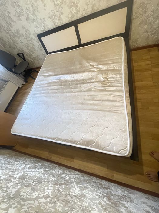Двухспальная кровать